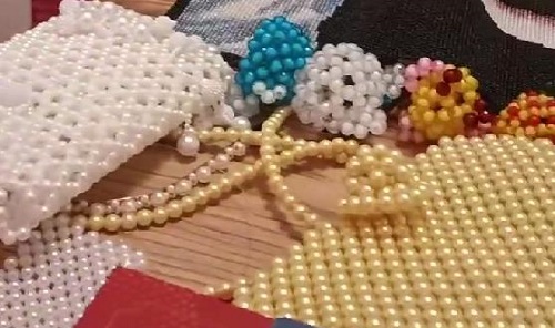 用責(zé)任和愛心，幫更多的人居家手工掙錢 --- --- 記手工之家優(yōu)秀合作伙伴云南楊女士