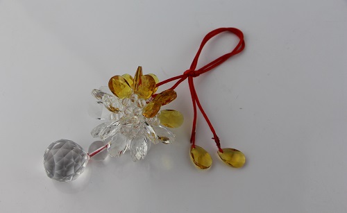 3月31日，帶回家做的手工副業(yè)，在家做飾品加工廠掙錢，在手工之家，幾個(gè)特點(diǎn)決定純手工項(xiàng)目適合靈活就業(yè)創(chuàng)業(yè)，圖為勵(lì)志珠珠繡串珠手工產(chǎn)品剪影