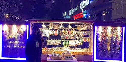 成品銷售新形態(tài)·移動潮品店，手工之家是這樣做的