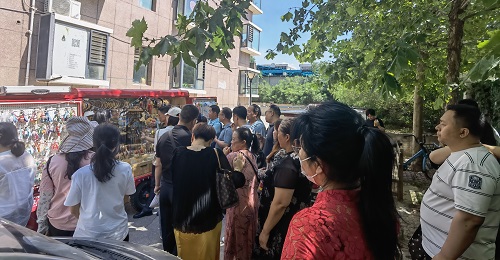 飾品加工廠+移動(dòng)潮品店，讓大家一起做手工掙錢(qián) ------ 記石家莊項(xiàng)目考察團(tuán)隊(duì)到手工之家考察合作