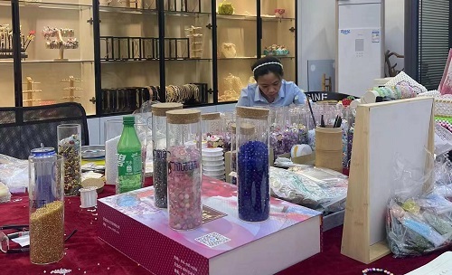 居家手工掙錢忙，端午安康粽飄香 ------ 手工之家給大家送上真摯祝福