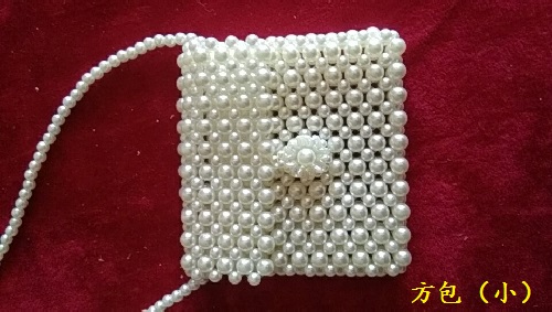 8月17日，可在家做的兼職手工活，想接正規(guī)廠家手工項目,做手工傳承官，在手工之家，重合作、重服務，圖為串珠米珠繡純手工產(chǎn)品剪影