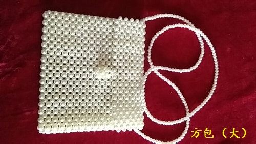 8月17日，可在家做的兼職手工活，想接正規(guī)廠家手工項目,做手工傳承官，在手工之家，重合作、重服務，圖為串珠米珠繡純手工產(chǎn)品剪影