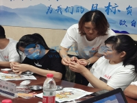 春暖花開的時節(jié)，適合大家早起做珠繡加工手工活