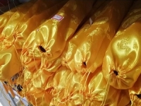 10月27日，靠譜的手工加工項目，在家做串珠手工掙錢，手工之家的手工項目很人性化，圖為勵志珠珠繡串珠手工產品剪影