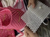 長期拿回家做的純手工活，合作后在家賺錢沒有后顧之憂