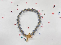 9月25日，在家就能賺錢(qián)的工作，兼職手工在家可做，輕資產(chǎn)創(chuàng)業(yè)的手工，做手工傳承官，在手工之家，堅(jiān)守和實(shí)事求是地創(chuàng)新，成就純手工事業(yè)，圖為串珠米珠繡手工材料剪影