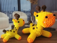 串珠米珠繡純手工產(chǎn)品展示，精美的掛件飾品