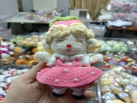 2月8日，在家怎么接手工掙錢，在家做兼職的正規(guī)平臺，極簡創(chuàng)業(yè)、開純手工工作室，手工之家誠信相待，讓大家放心掙錢，圖為鉤織純手工產品剪影