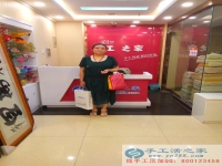 山西長治正規(guī)手工活兼職外發(fā)加工日結(jié)工資，申女士在家做手工活串珠