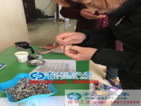 貴州肖女士想帶領(lǐng)村里婦女加工手工活賺錢致富哪里有？
