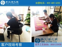 穩(wěn)坐家中把錢掙，四川成都市一對水果小販夫婦的職業(yè)蛻變記