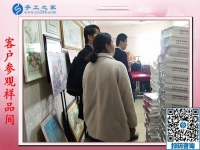 有沒有手工活可以做？廣西貴港市韋女士幸運(yùn)地找到手工之家
