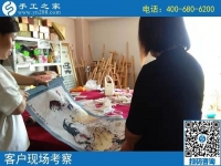 8月30日，把手工活拿回家做，越來越多的人選這里是有原因的，手工之家接待考察加工客戶剪影