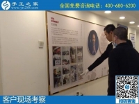10月22日，純手工活外發(fā)加工項(xiàng)目受歡迎，這里的珠繡手工活是可以寄到家做的手工活，手工之家接待考察加工客戶剪影