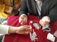尋找可以在家加工的手工活，朋友推薦手工之家