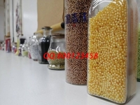 3月5日，手工工藝品在家兼職都能干，可以寄到家做的手工活，很多人選手工之家的珠繡串珠手工，圖為勵志珠珠繡串珠手工多款繡珠剪影